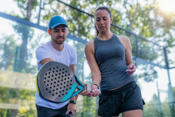 Découvrez les raquettes de padel Babolat : performances et qualité garanties